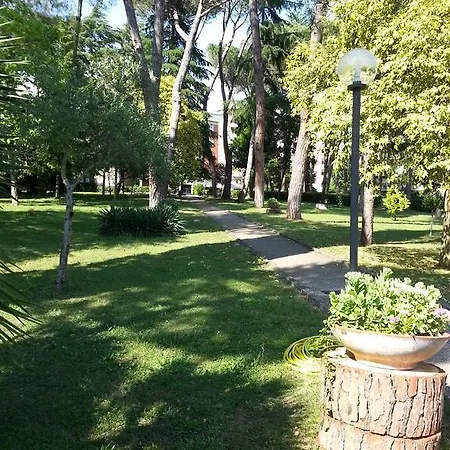 Dei Giuochi Delfici Konukevi 2*