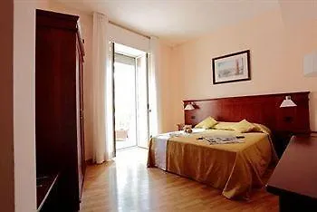 Dei Giuochi Delfici Konukevi 2*